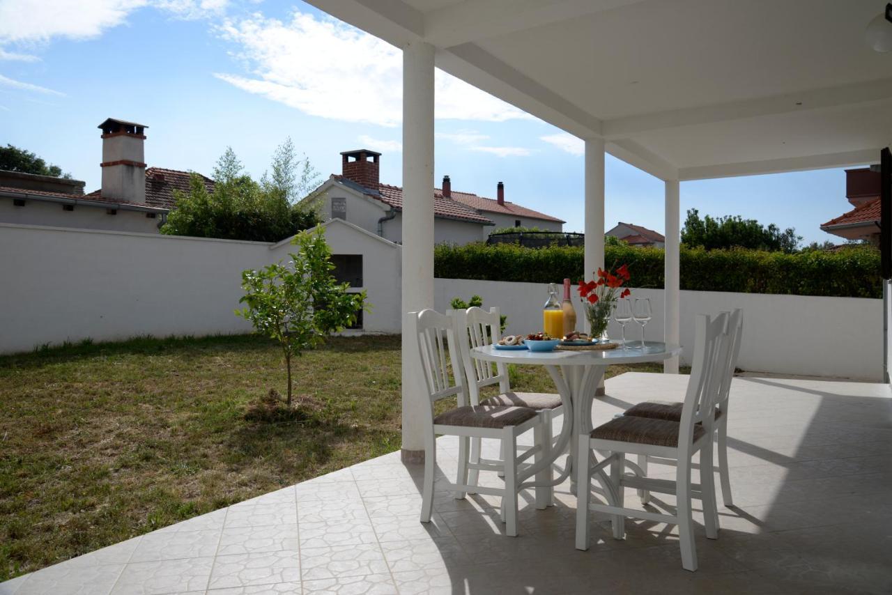 Casa Di Felicita Villa Biograd Na Moru Exteriör bild